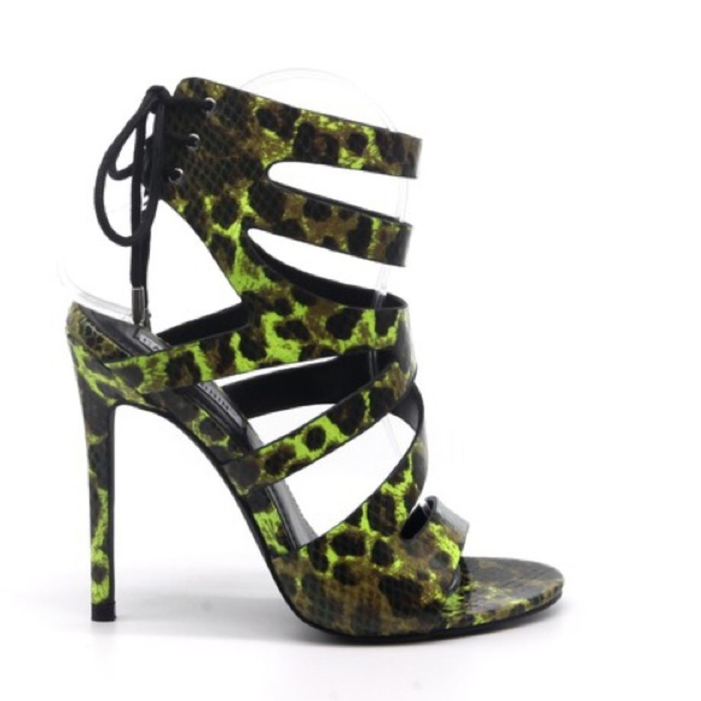 Cape Robbin Negative